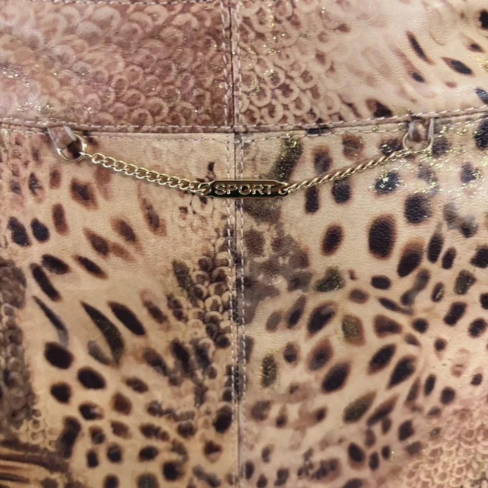 NWOT St John Sport Animal-Print Leather Zip Front Vest Knit Sweater Sz L
